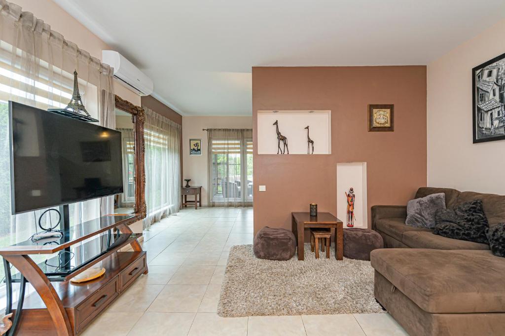Calm and private apartment by Polo Apartments 5
