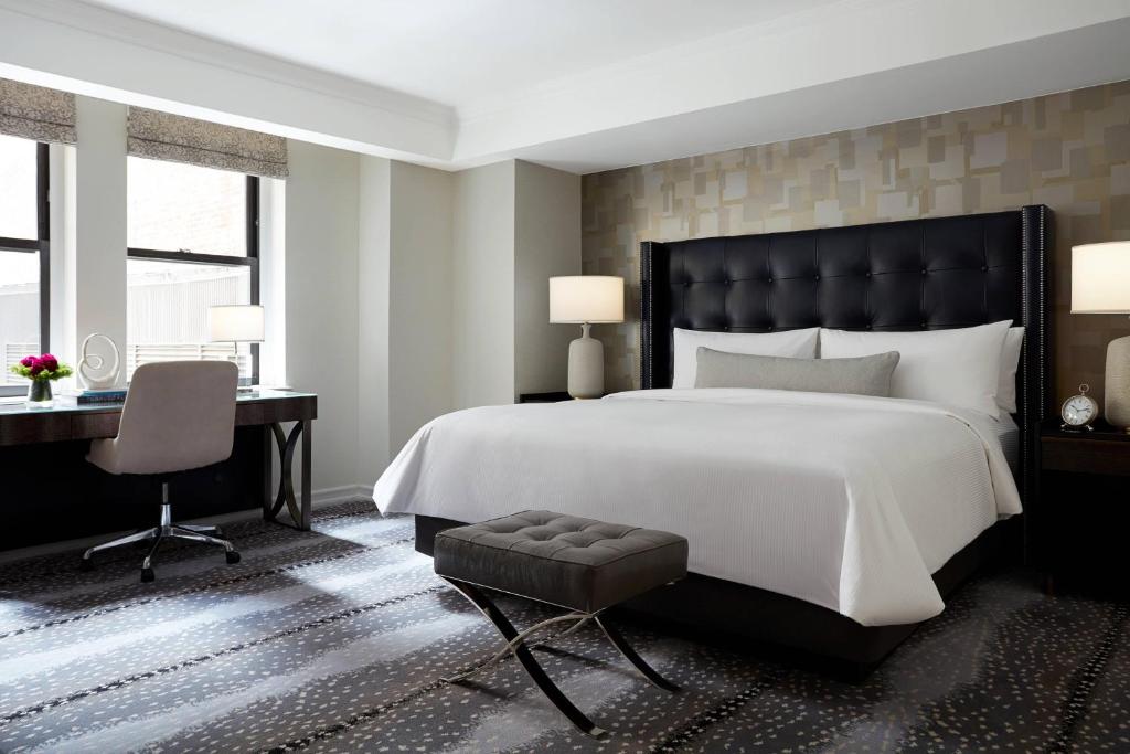 JW Marriott Essex House New York Image