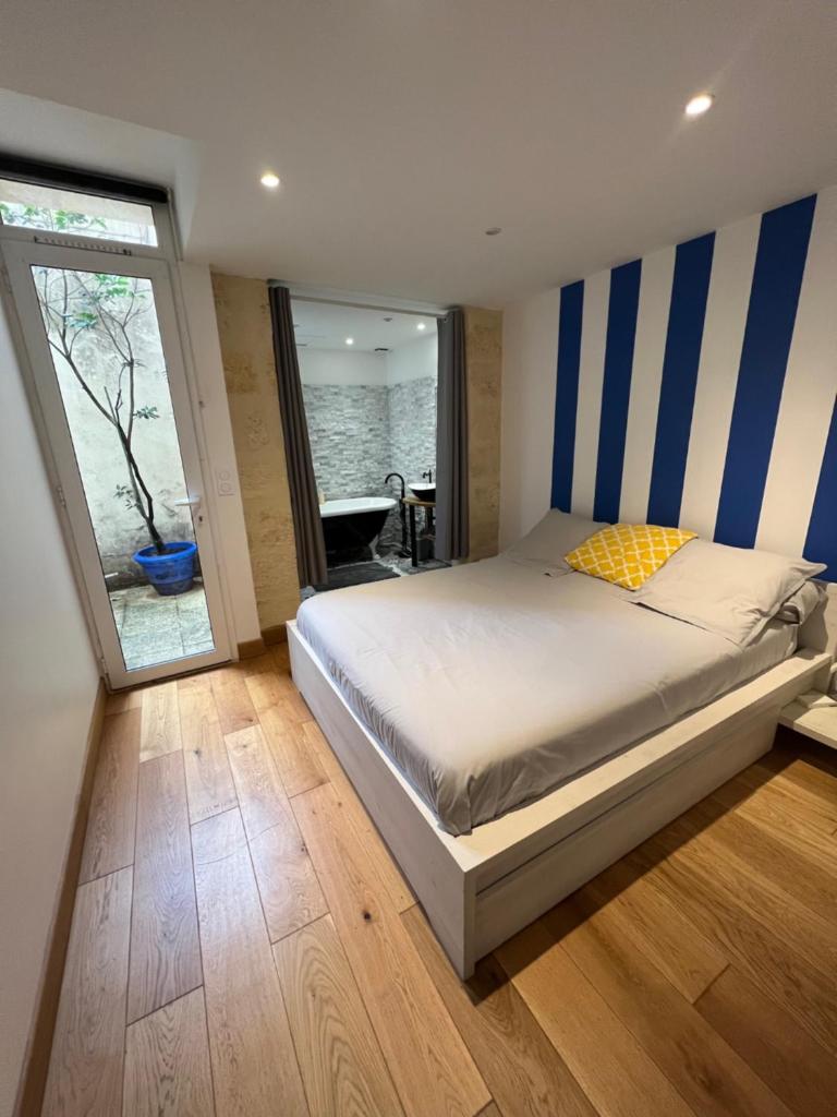 Appartement 2 chambres climatisé triangle d’or 2