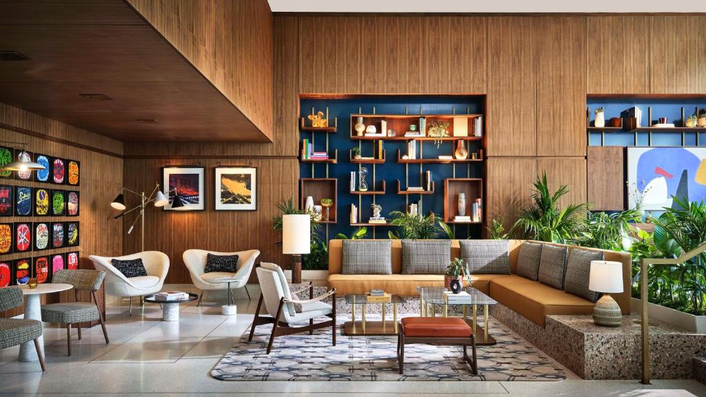 Thompson Hollywood, by Hyatt Image