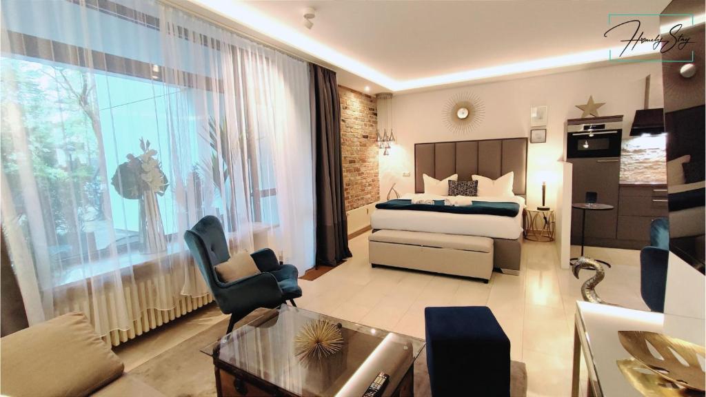 HOMELY STAY Studio P1 - Elegant Self-Check-in Studio-Apartment in Munich -with Kitchen and Washing Machine 2