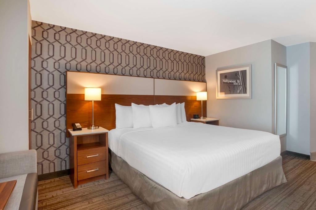 Best Western Plus Commerce Hotel Image