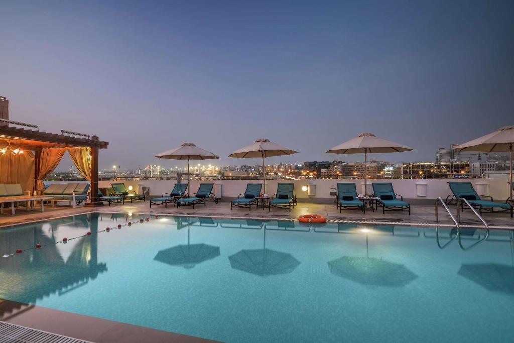Hilton Garden inn Dubai Jumeirah Image