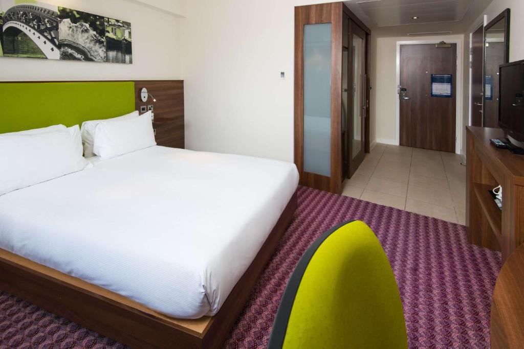 Hampton by Hilton Birmingham Jewellery Quarter Image