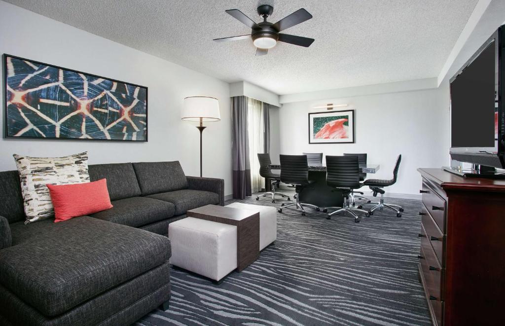 Embassy Suites by Hilton Orlando Airport Image