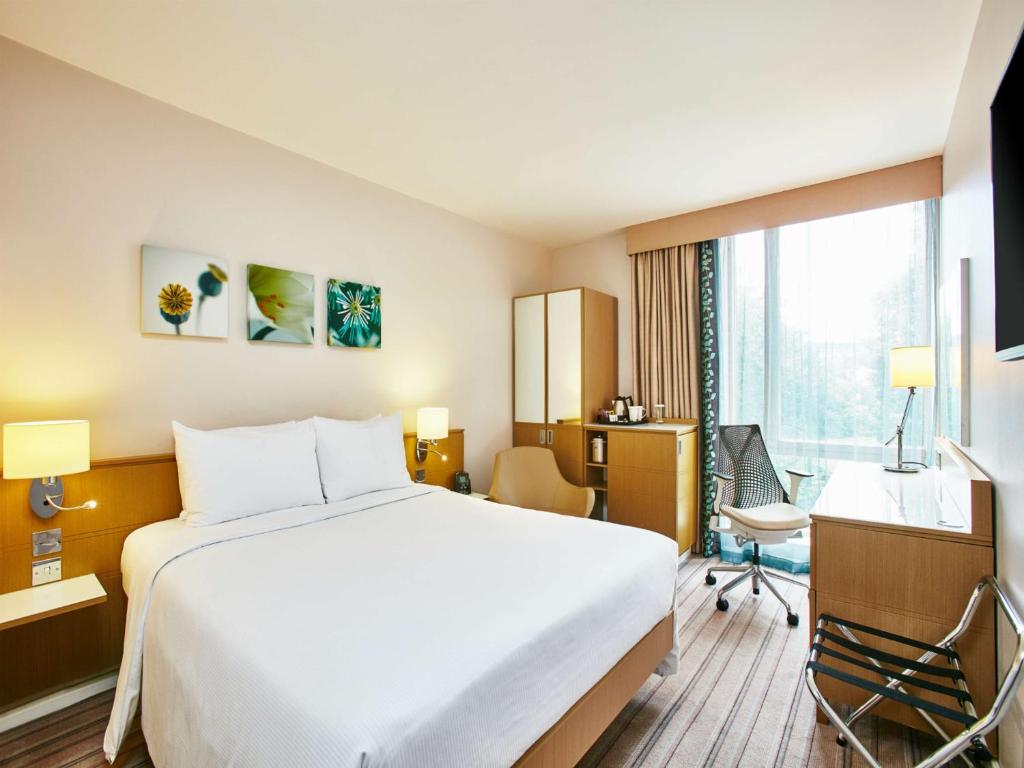 Hilton Garden Inn Birmingham Brindley Place Image