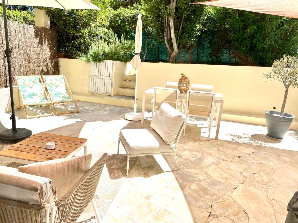 Appartement 3P 88 m2 terrasse et jardin à 20 metres de la plage