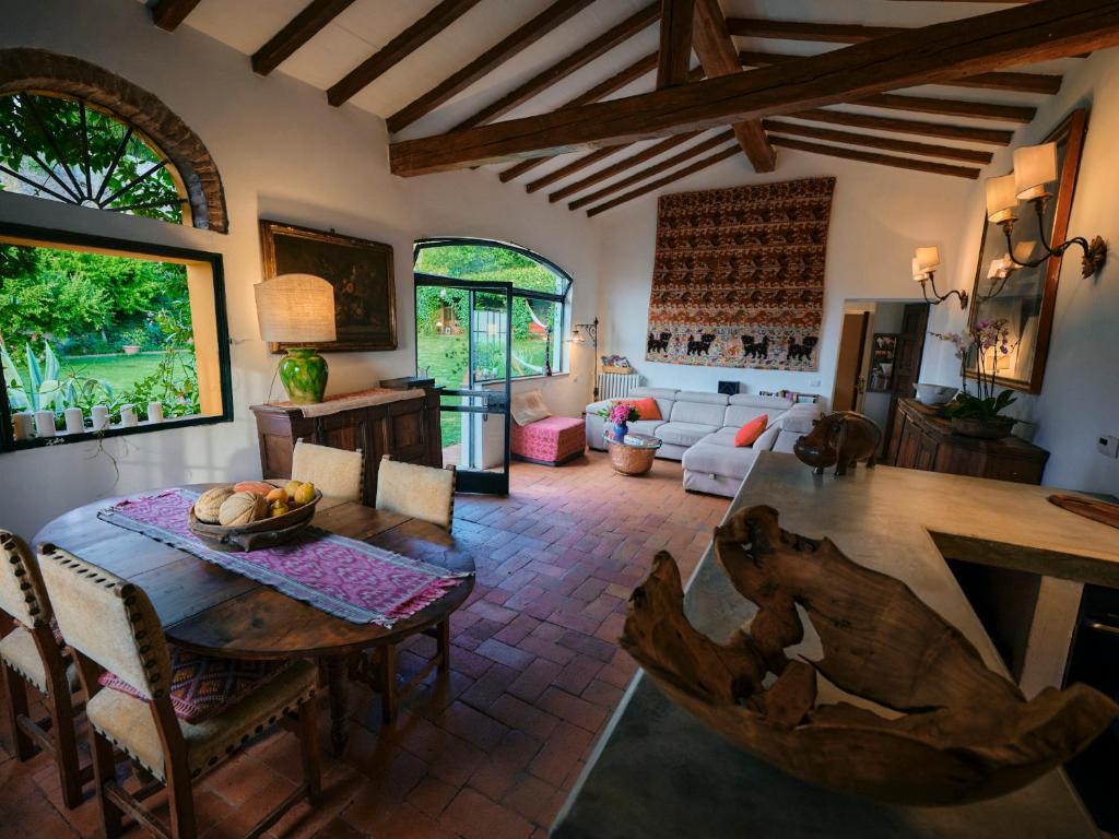 Charming cottage only for you, a hidden gem 10mn walk to historic center, stunning view 4
