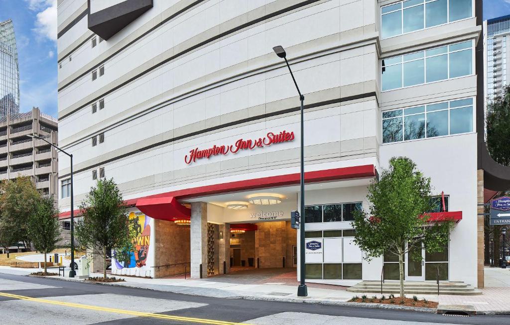 Hampton Inn & Suites Atlanta-Midtown, Ga Image