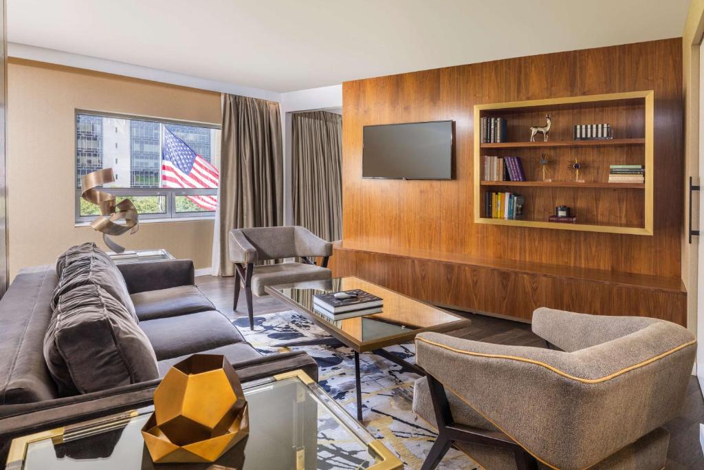 The Statler Dallas, Curio Collection By Hilton Image