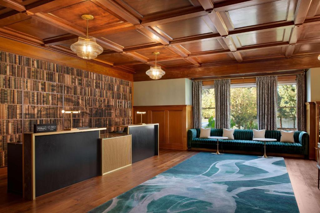 Hayes Mansion San Jose, Curio Collection by Hilton Image