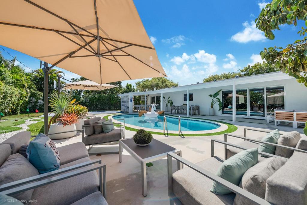Miami Luxe Paradise - HtdPool, MiniGolf, Playground, BBQ, baby items 4