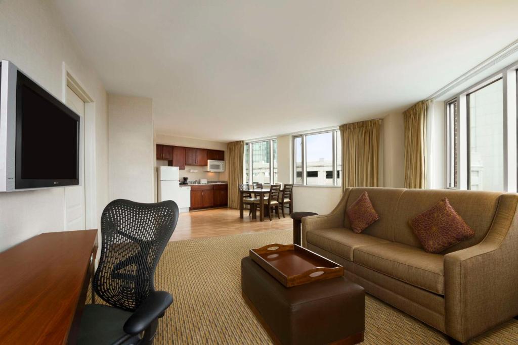 Homewood Suites by Hilton Baltimore Image