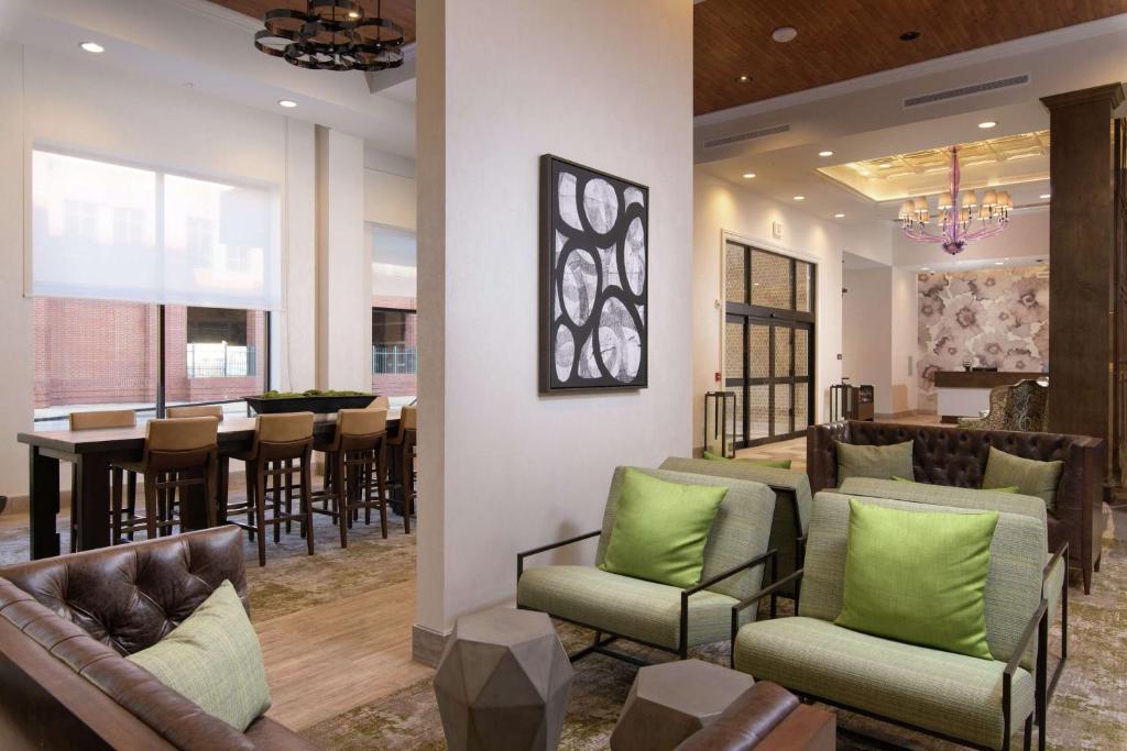 Hilton Garden Inn Memphis Downtown Beale Street Image
