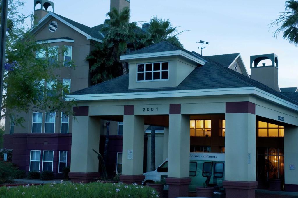 Homewood Suites by Hilton Phoenix-Biltmore Image