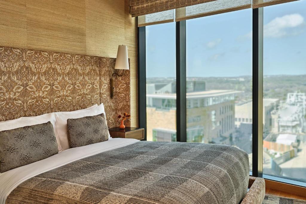 Austin Proper Hotel, a Member of Design Hotels Image