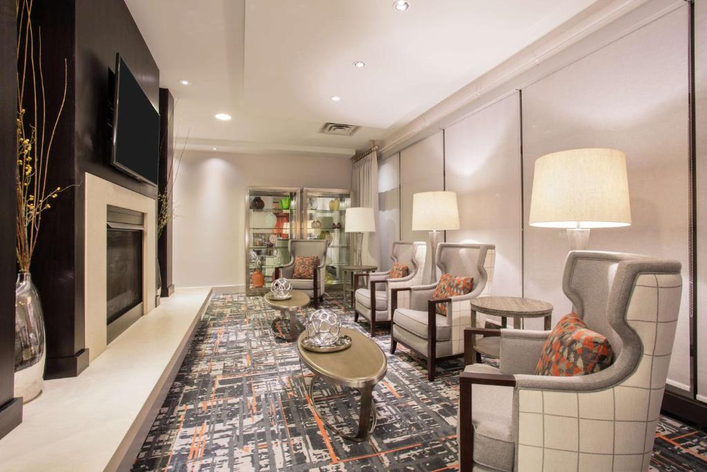 Hampton Inn & Suites Denver-Downtown Image