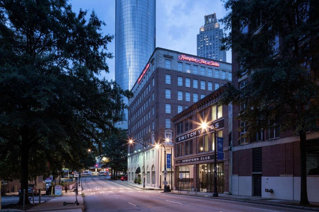 Hampton Inn & Suites Atlanta-Downtown Image