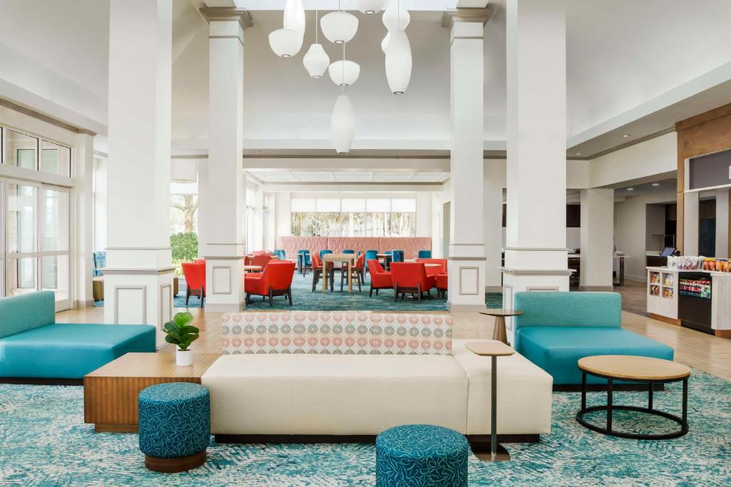 Hilton Garden Inn Orlando at SeaWorld Image