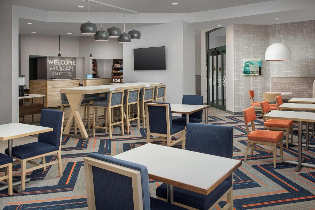 Hampton Inn Baltimore-Downtown-Convention Center Image