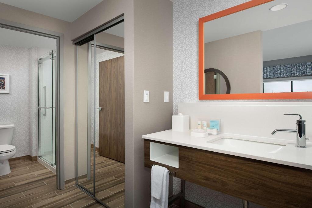 Hampton Inn Baltimore-Downtown-Convention Center Image