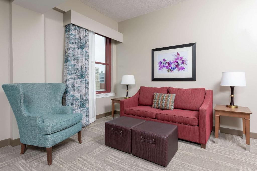 Hampton Inn Indianapolis Downtown Across from Circle Centre Image