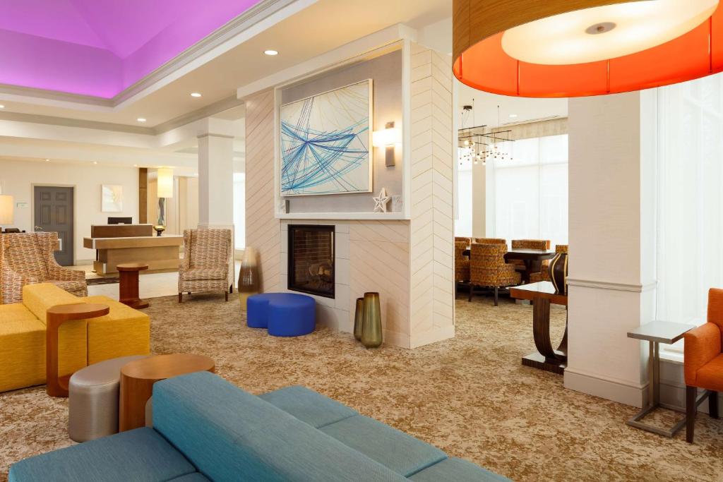 Hilton Garden Inn Cincinnati Blue Ash Image