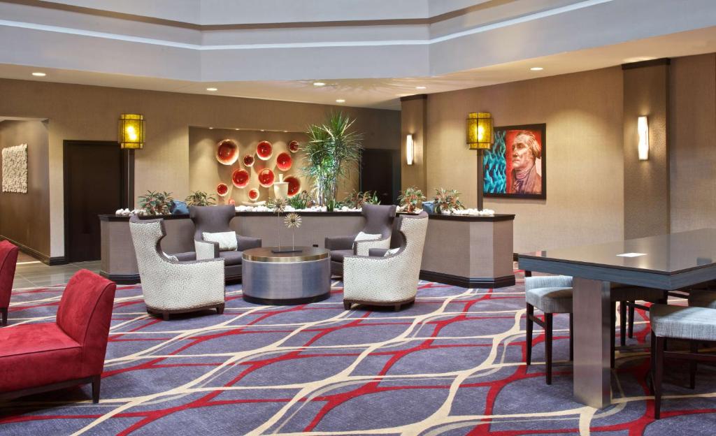 Embassy Suites by Hilton Dulles Airport Image