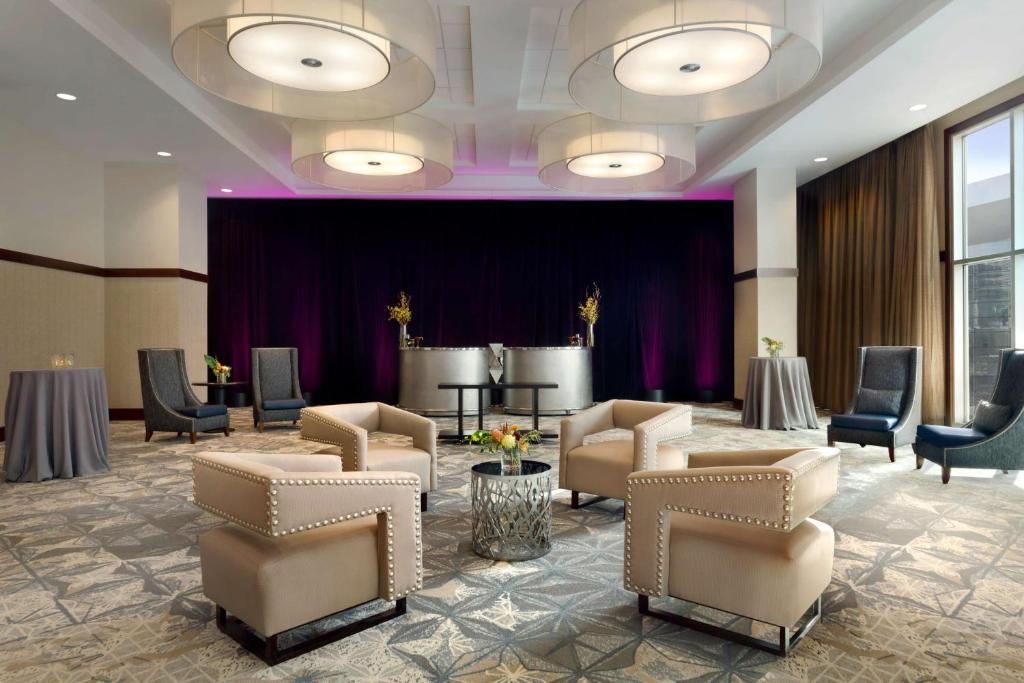 Embassy Suites by Hilton Denver Downtown Convention Center Image