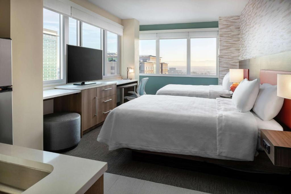 Home2 Suites By Hilton Denver Downtown Convention Center Image