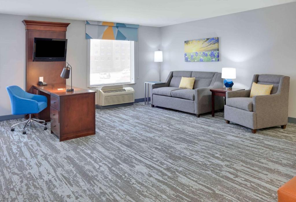 Hampton Inn & Suites Dallas-Arlington-South Image
