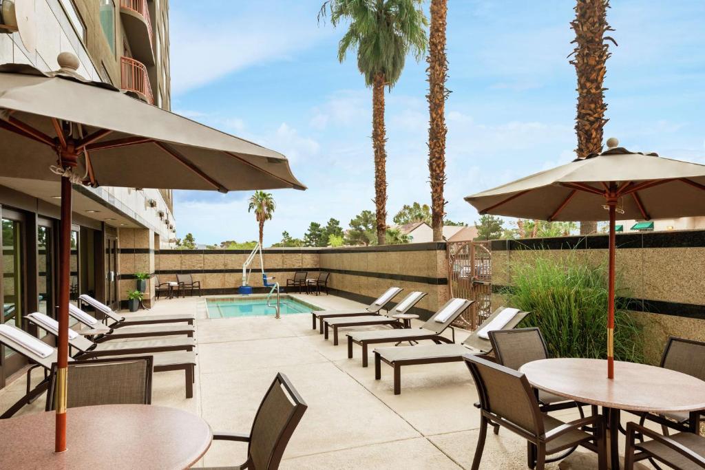 Embassy Suites by Hilton Convention Center Las Vegas Image