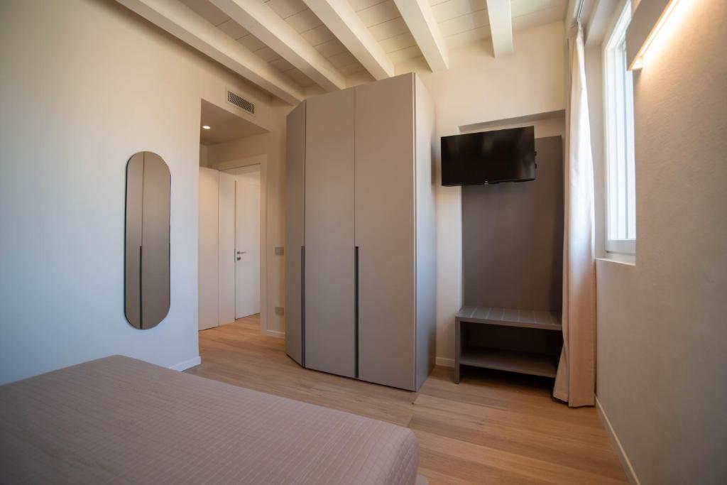 Calcirelli Suites 5