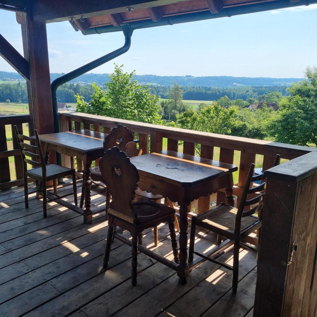 Kuscheliges Blockhaus in Alleinlage mit Traumaussicht 6