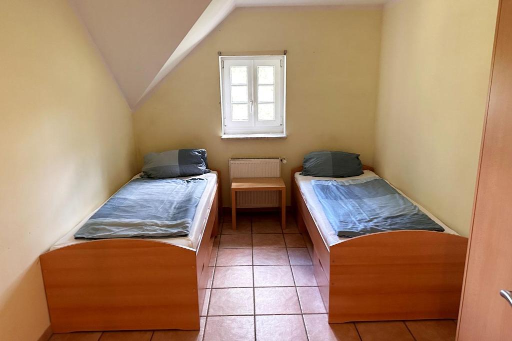 Große Apartments mit Einzelbetten Ideal für Teams & Gruppen Köln 7