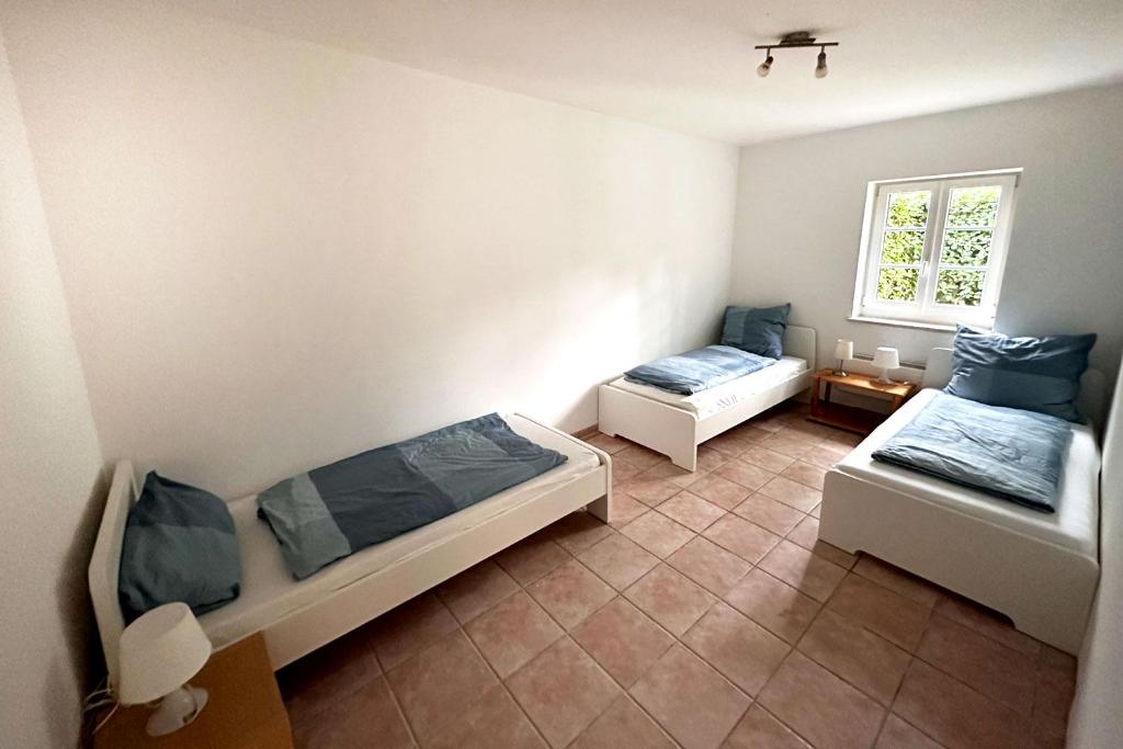 Große Apartments mit Einzelbetten Ideal für Teams & Gruppen Köln 8