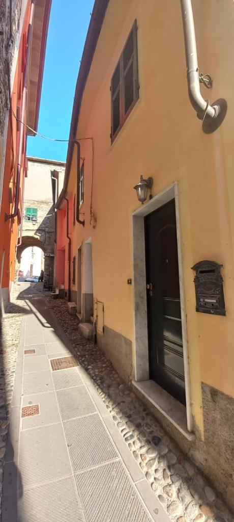 La Casa Gialla 6