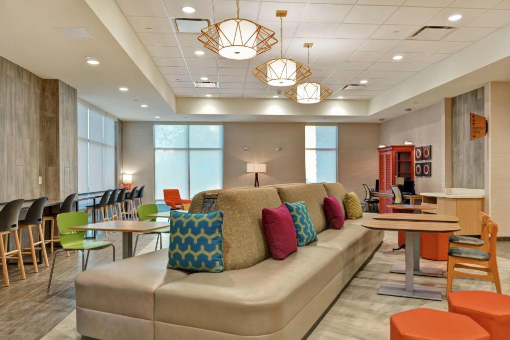Home2 Suites By Hilton Charlotte Piper Glen Image