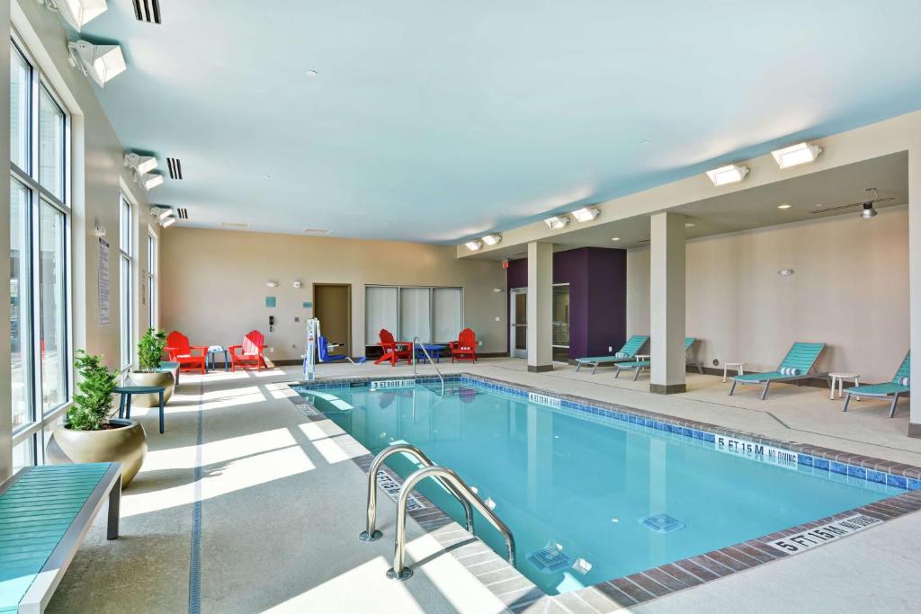 Home2 Suites By Hilton Charlotte Piper Glen Image