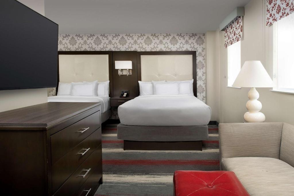 West End Washington DC, Tapestry Collection by Hilton Image