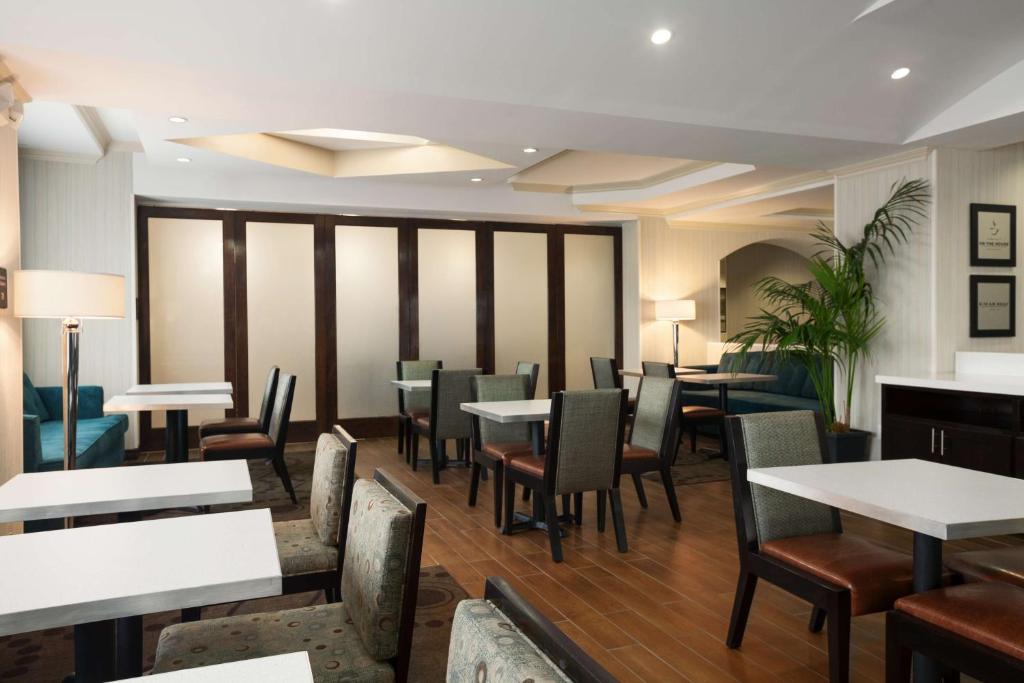 Hampton Inn Los Angeles Int'l Airport/Hawthorne Image