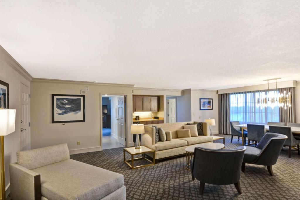 Embassy Suites by Hilton Orlando Downtown Image