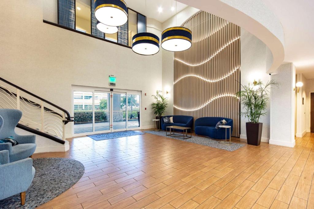 Hampton Inn & Suites Miami Airport South/Blue Lagoon Image