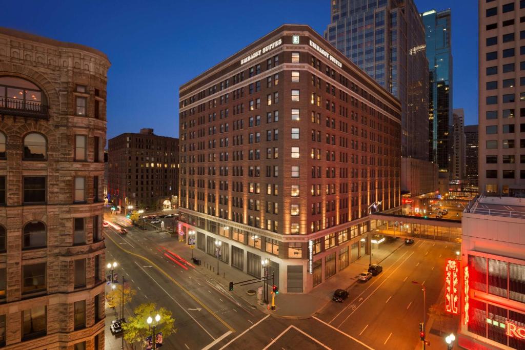 Embassy Suites By Hilton Minneapolis Downtown Hotel Image