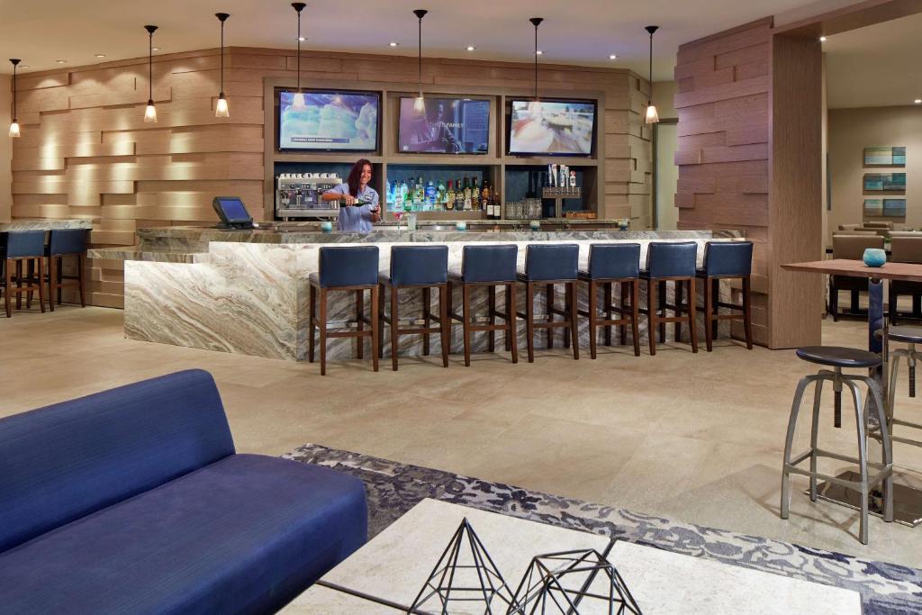 Hilton Garden Inn San Diego Mission Valley/Stadium Image