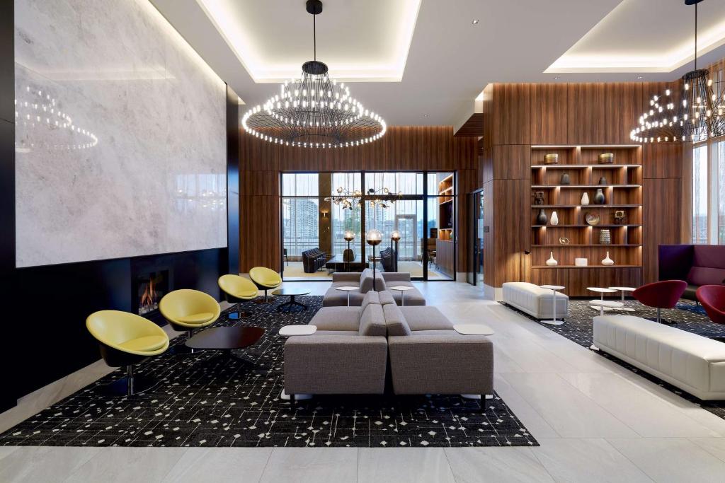 Hilton Garden Inn Montreal Midtown, Quebec, Canada Image