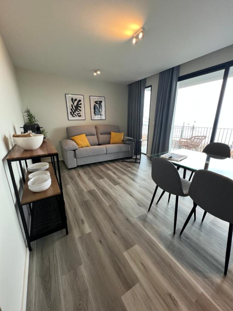Dona I Apartments at Botanical Garden 7
