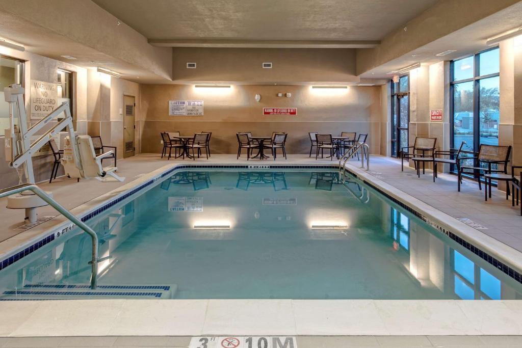Hampton Inn & Suites San Jose Airport Image