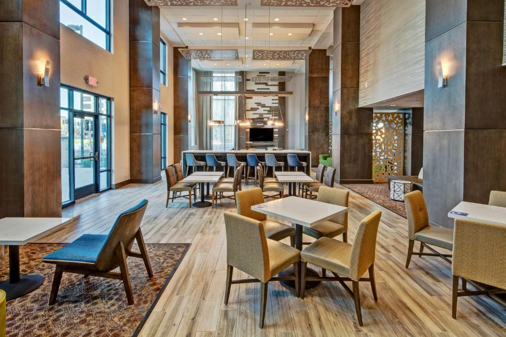 Hampton Inn & Suites San Jose Airport Image