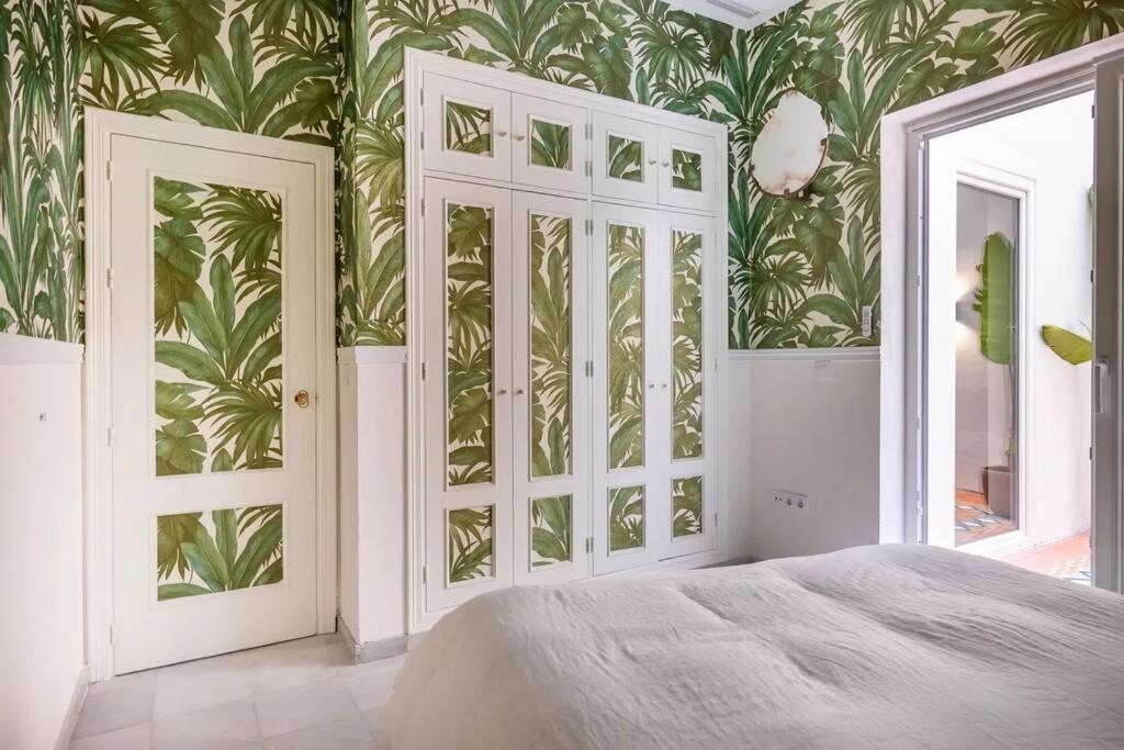 Designer Apartment 7